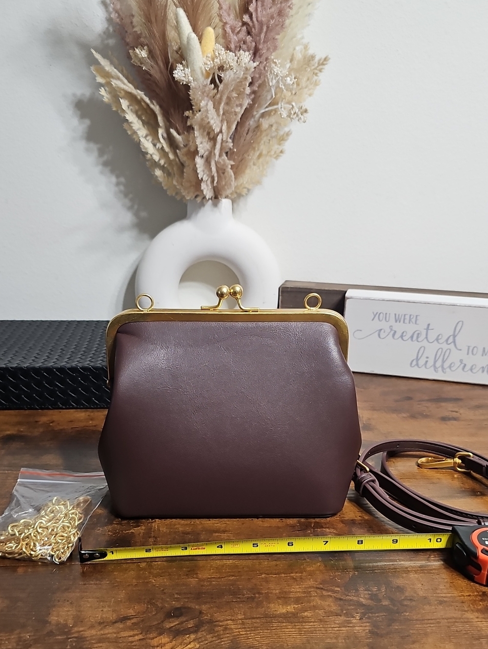 Brown Kiss-Lock Chain Crossbody Bag - Unbranded